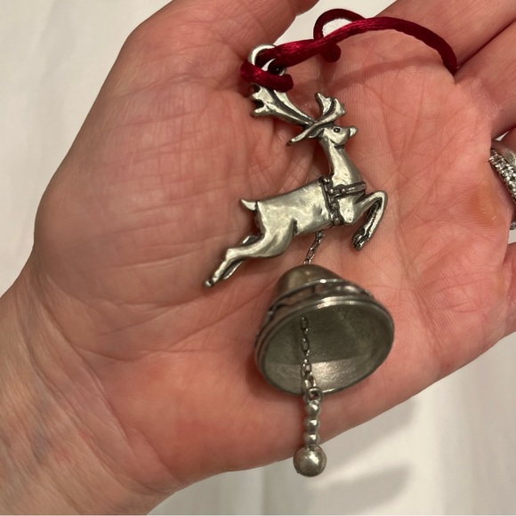 VINTAGE Seagull Pewter Christmas Bell Reindeer Tree Ornament Circa 1990’s Canada - Picture 5 of 8